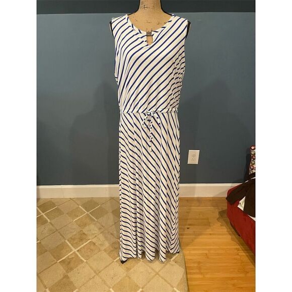 Talbots Dresses & Skirts - Talbots Women's Striped Sleeveless Maxi Dress XLP Multicolor Keyhole Neckline